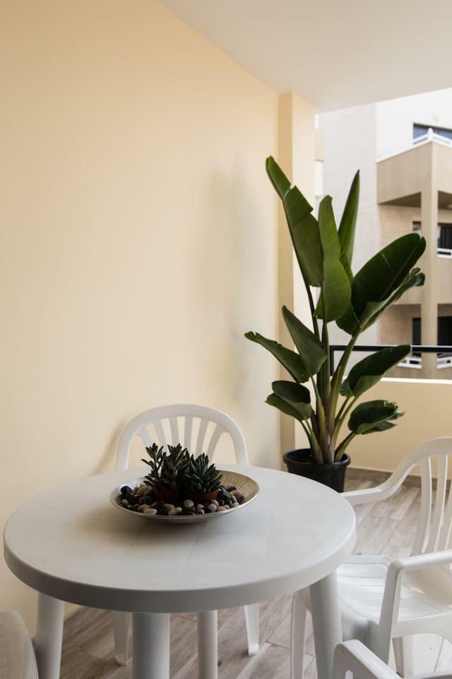 אל מדאנו Marine & Coastal Lifestyle: Sea, Sun And Beach מראה חיצוני תמונה